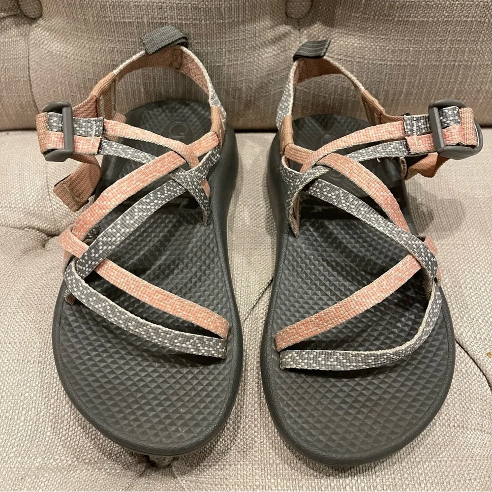Chaco ZX/1 Ecotread sandals Gray and pink color way. Girls size 3. Waterproof